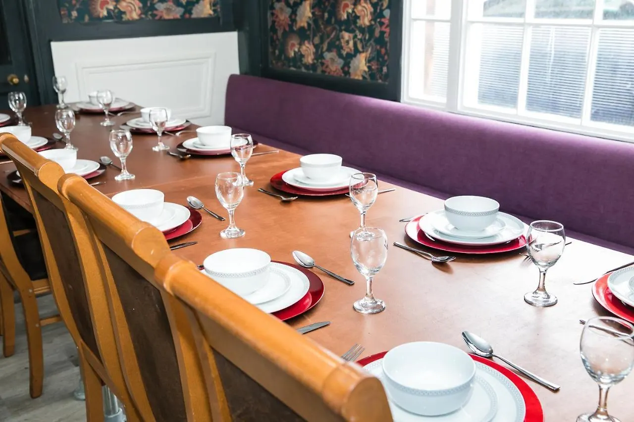 The Woolpack York - Unforgettable Group Getaway In Central York