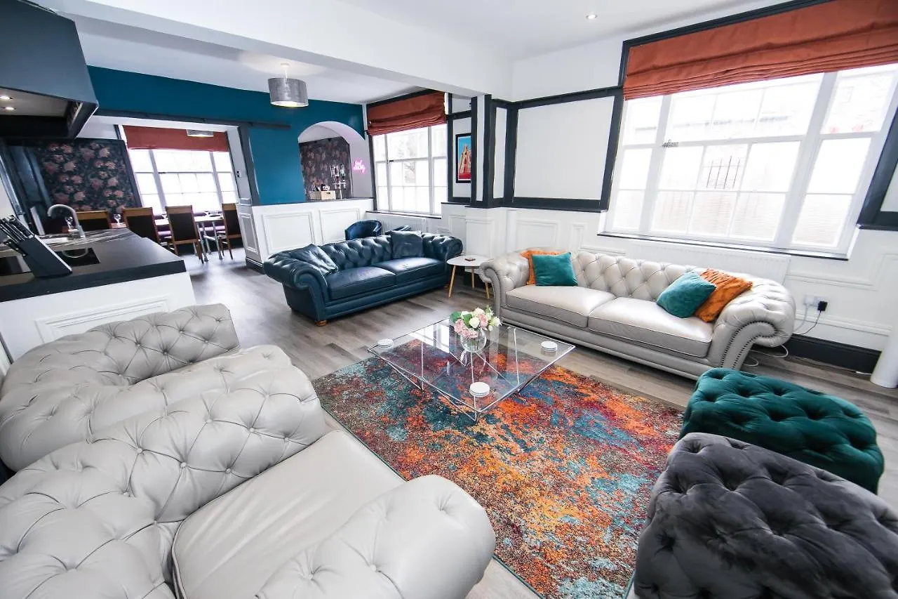 The Woolpack York - Unforgettable Group Getaway In Central York
