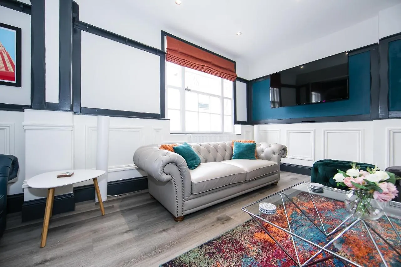 The Woolpack York - Unforgettable Group Getaway In Central York